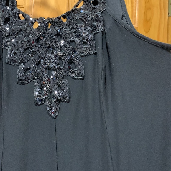 Dress - Picture 5 of 6